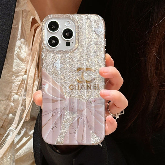 Chic Elegance: Luxury Pearl-Embellished iPhone Case