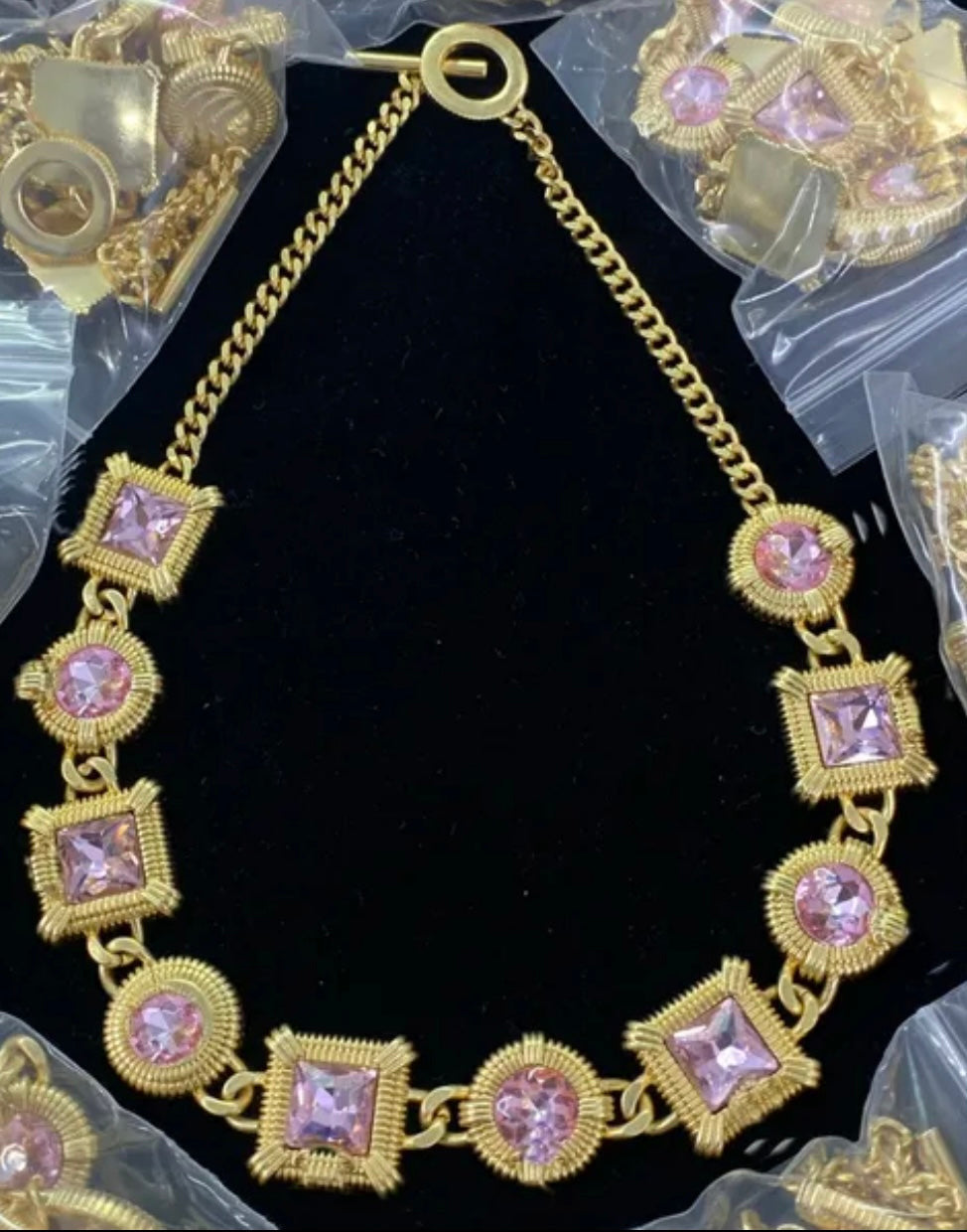 Luxury Designed Pink Diamonds choker