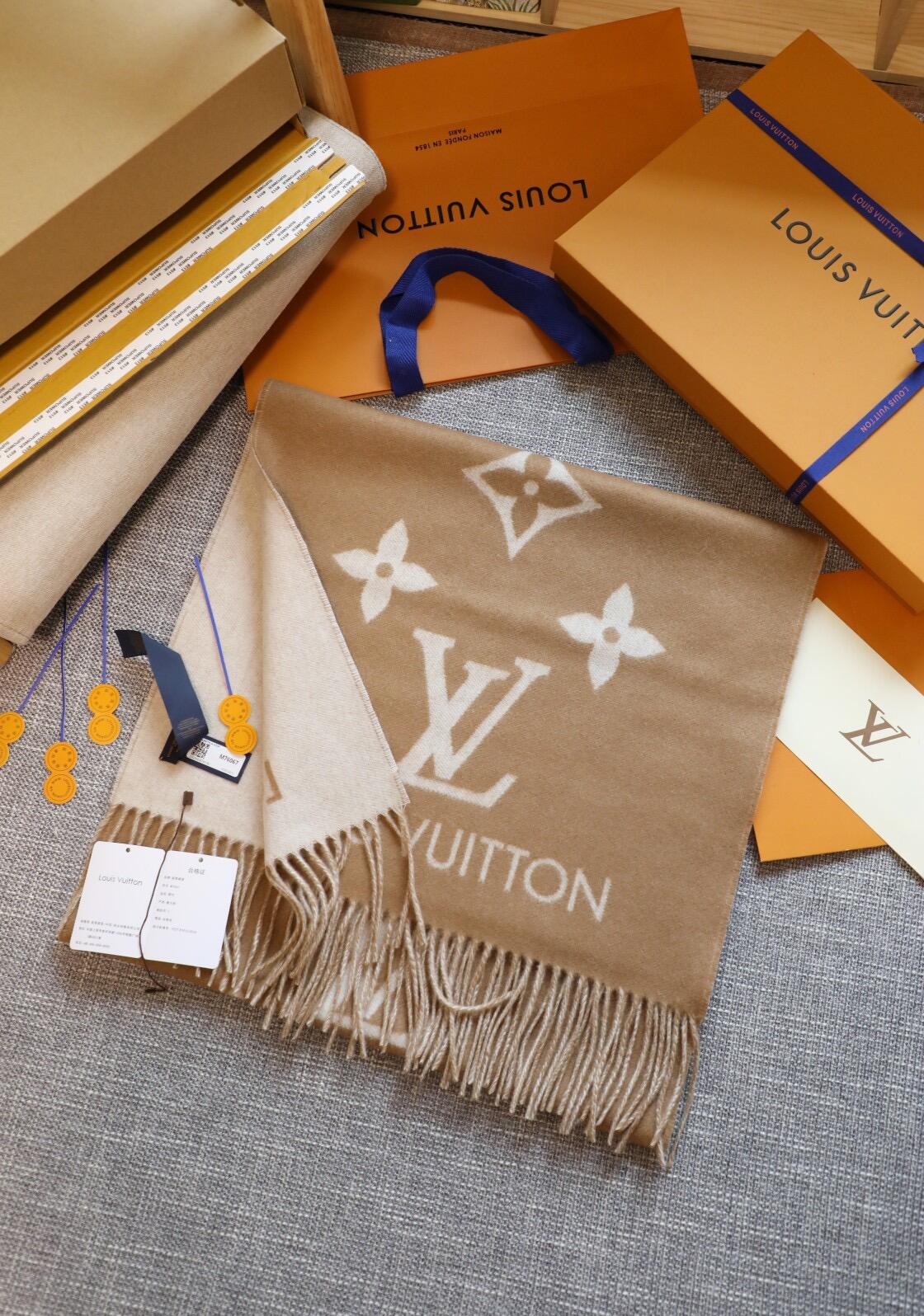 Brown tone full print texture knitted scarf, retro style gift box shawl