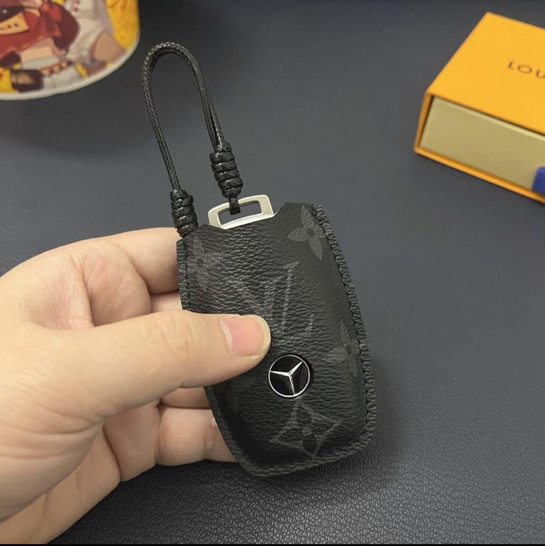 Luxury Leather Smart Key Cover – Designed for Audi, BMW, Benz & VW 🚗✨