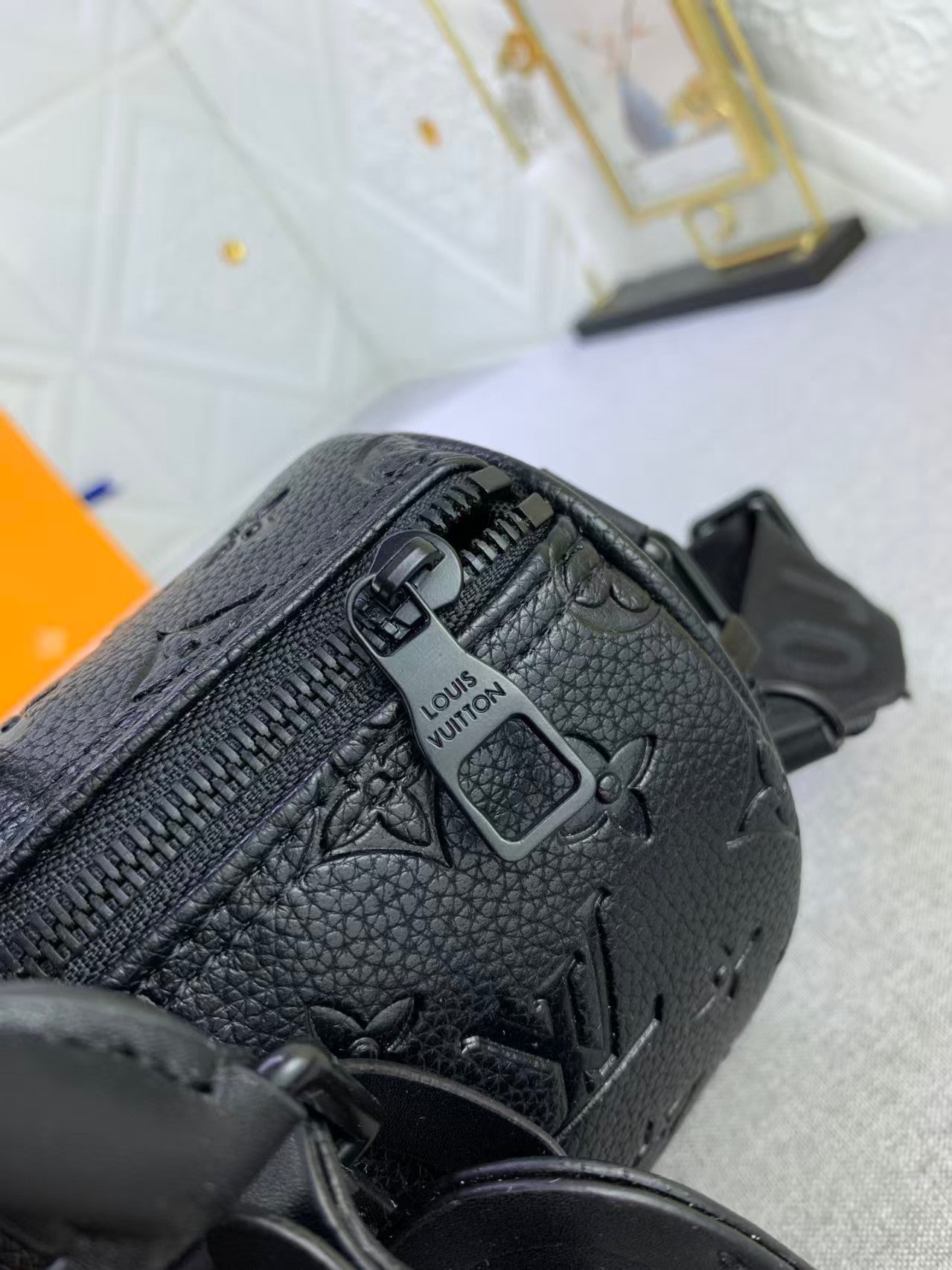 Lou Black Luxury Leather Bag – Versatile, Stylish & Functional