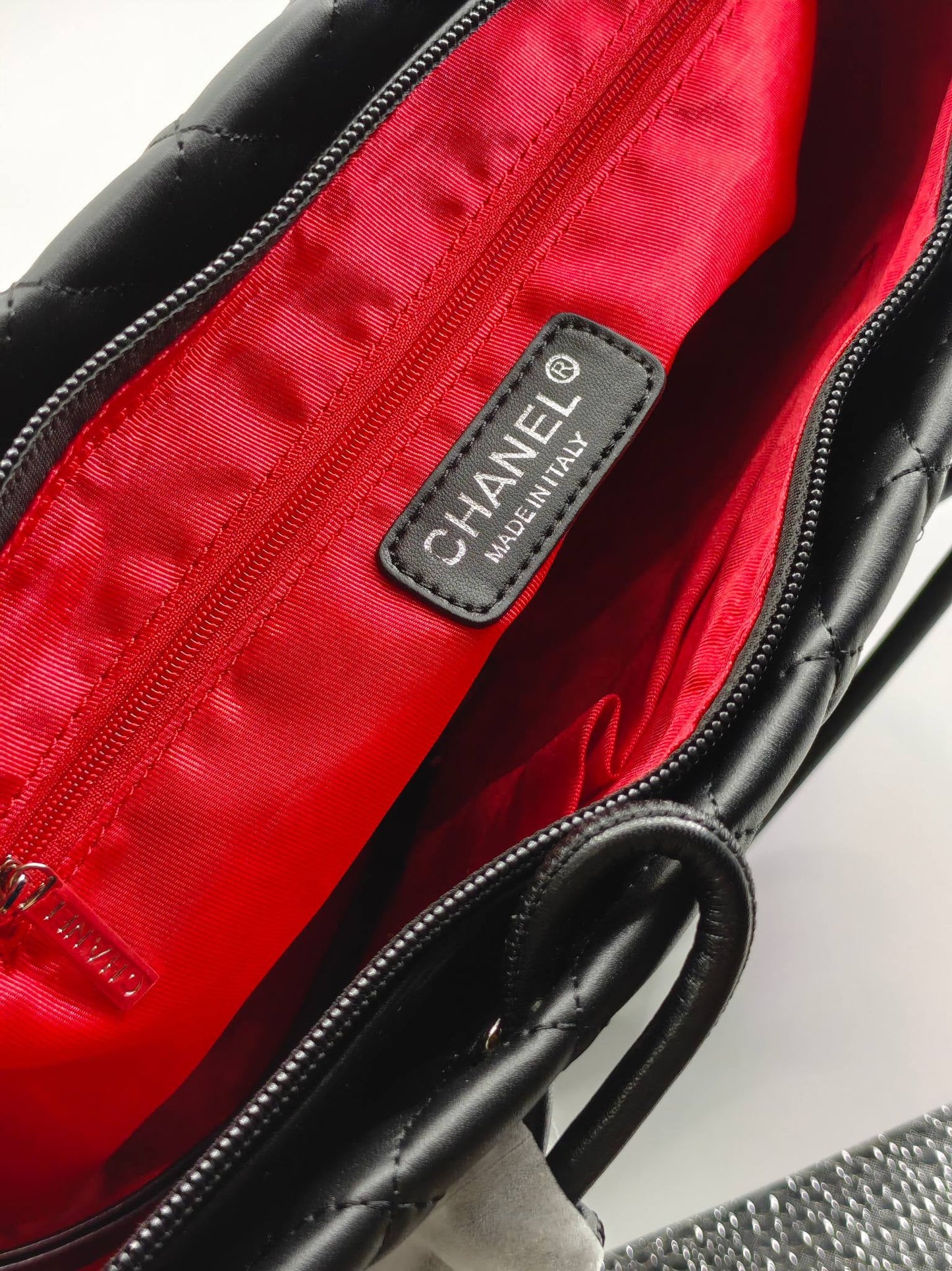 Premium Quilted Leather-Style Tote Bag with Dual Handles