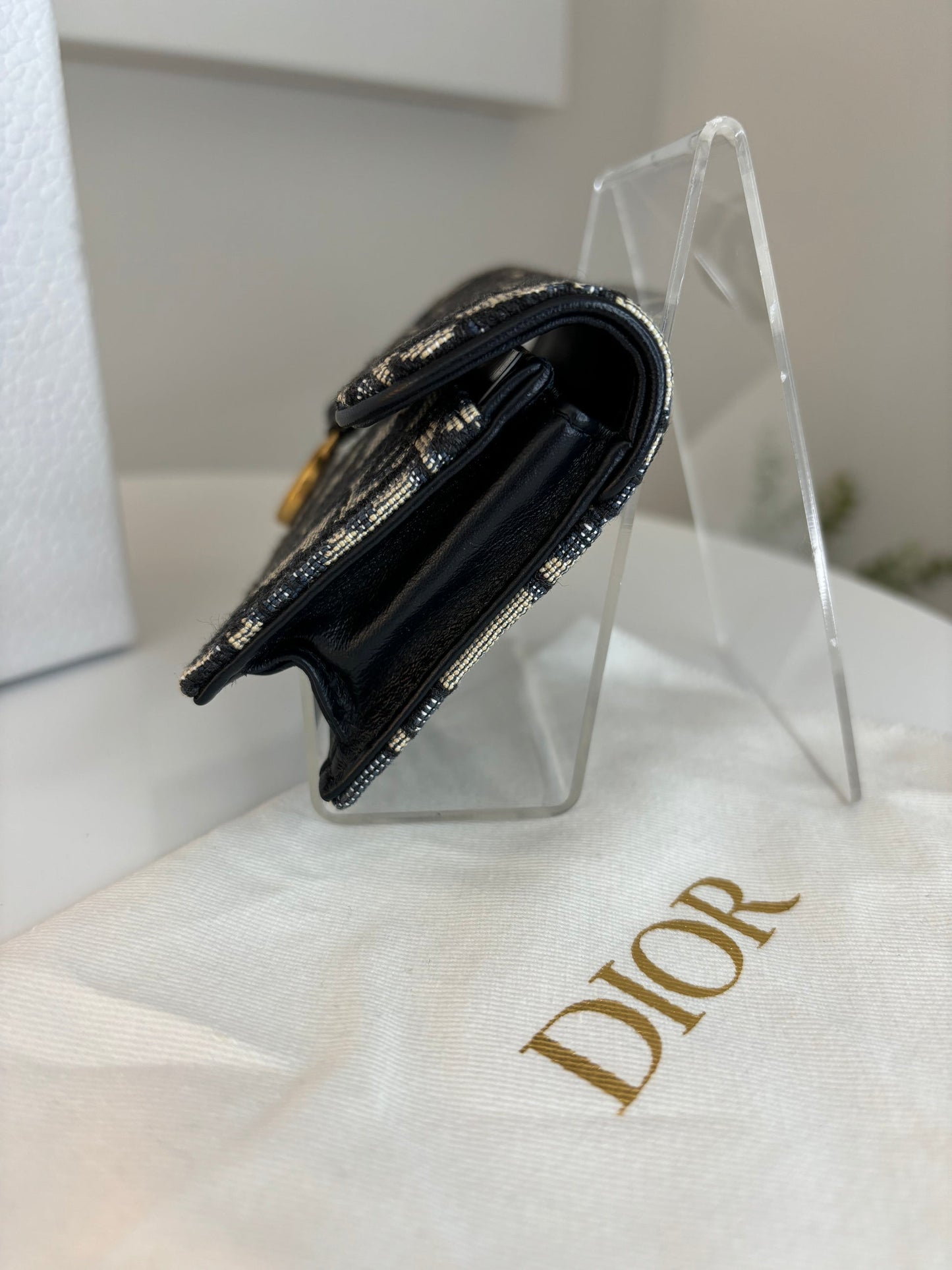 Classic Saddle Bloom Card Wallet