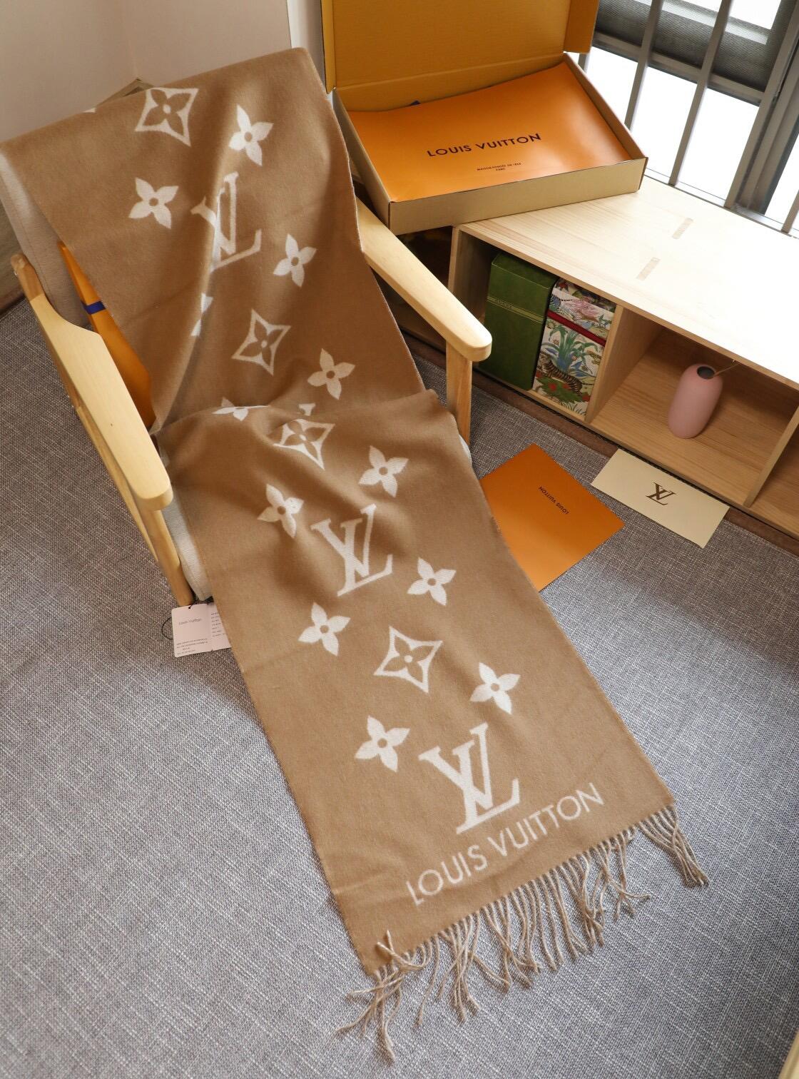 Brown tone full print texture knitted scarf, retro style gift box shawl