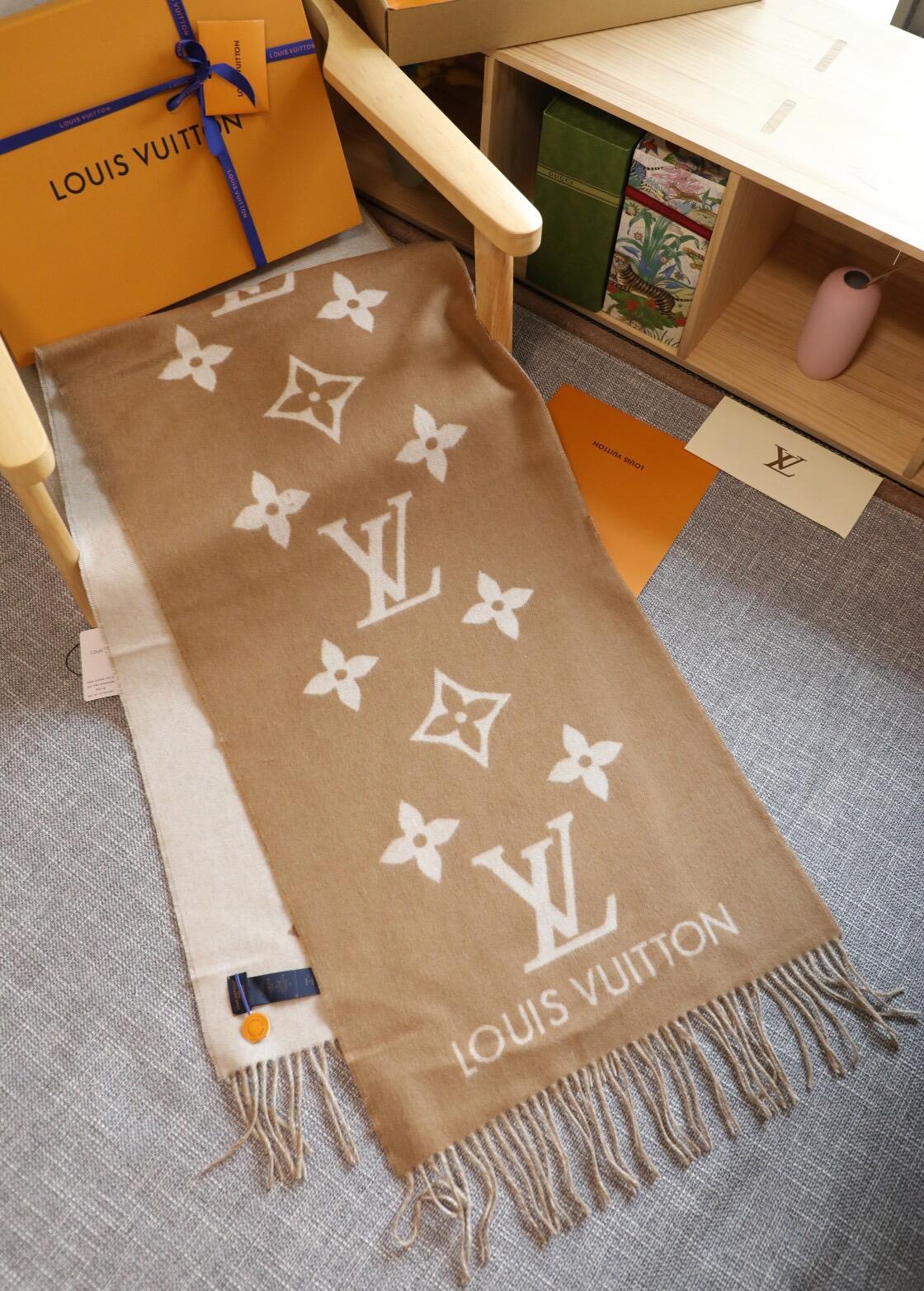 Brown tone full print texture knitted scarf, retro style gift box shawl