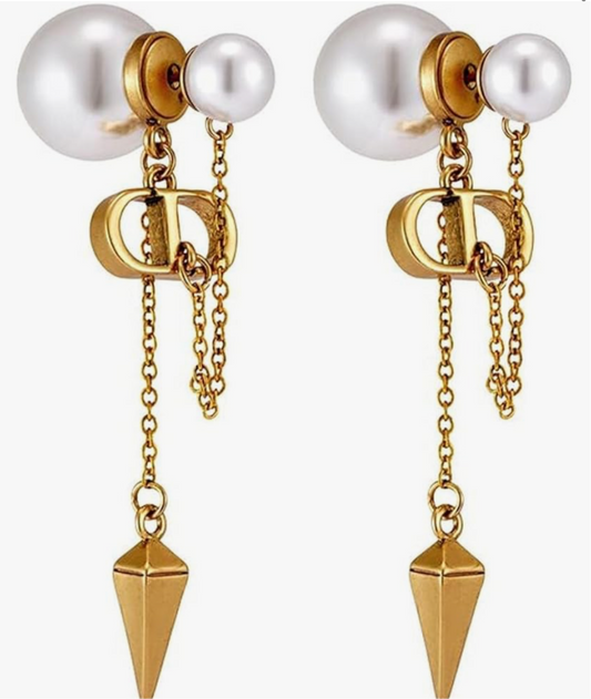 CD logo earrings with chain connect to pearl