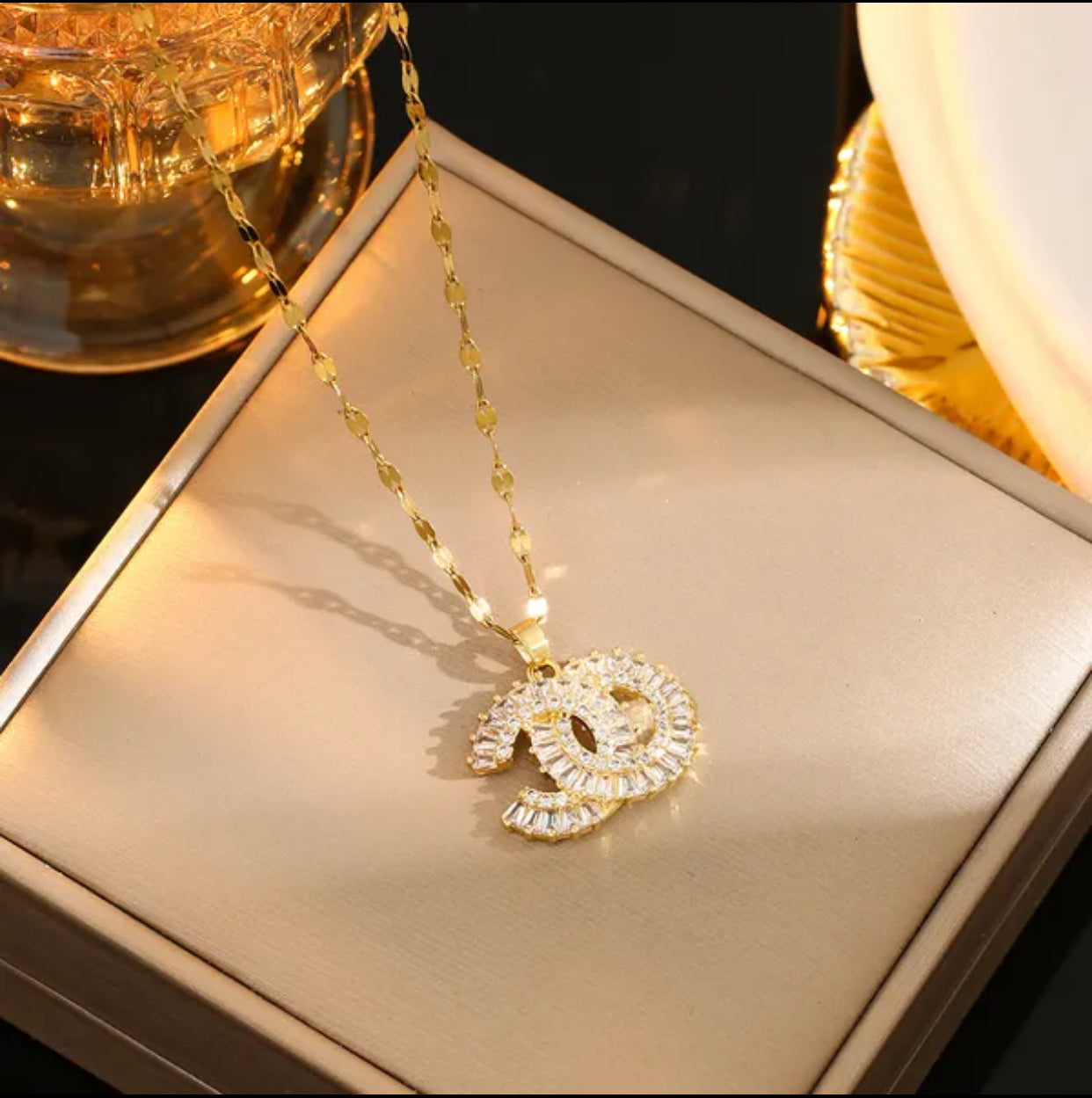 Fashion necklace
