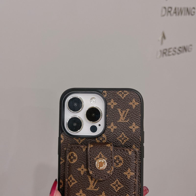 Lou Card Bag Classic Color iPhone 16 Case
