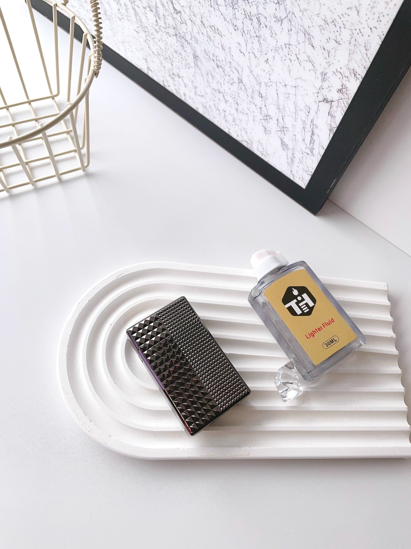 A lighter with four intelligent ignition methods: voice control, air flow, gravity, and strike.