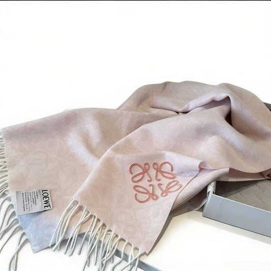 Soft fog powder jacquard embroidered fringed scarf, soft warm shawl in autumn and winter, temperament commuting versatile scarf
