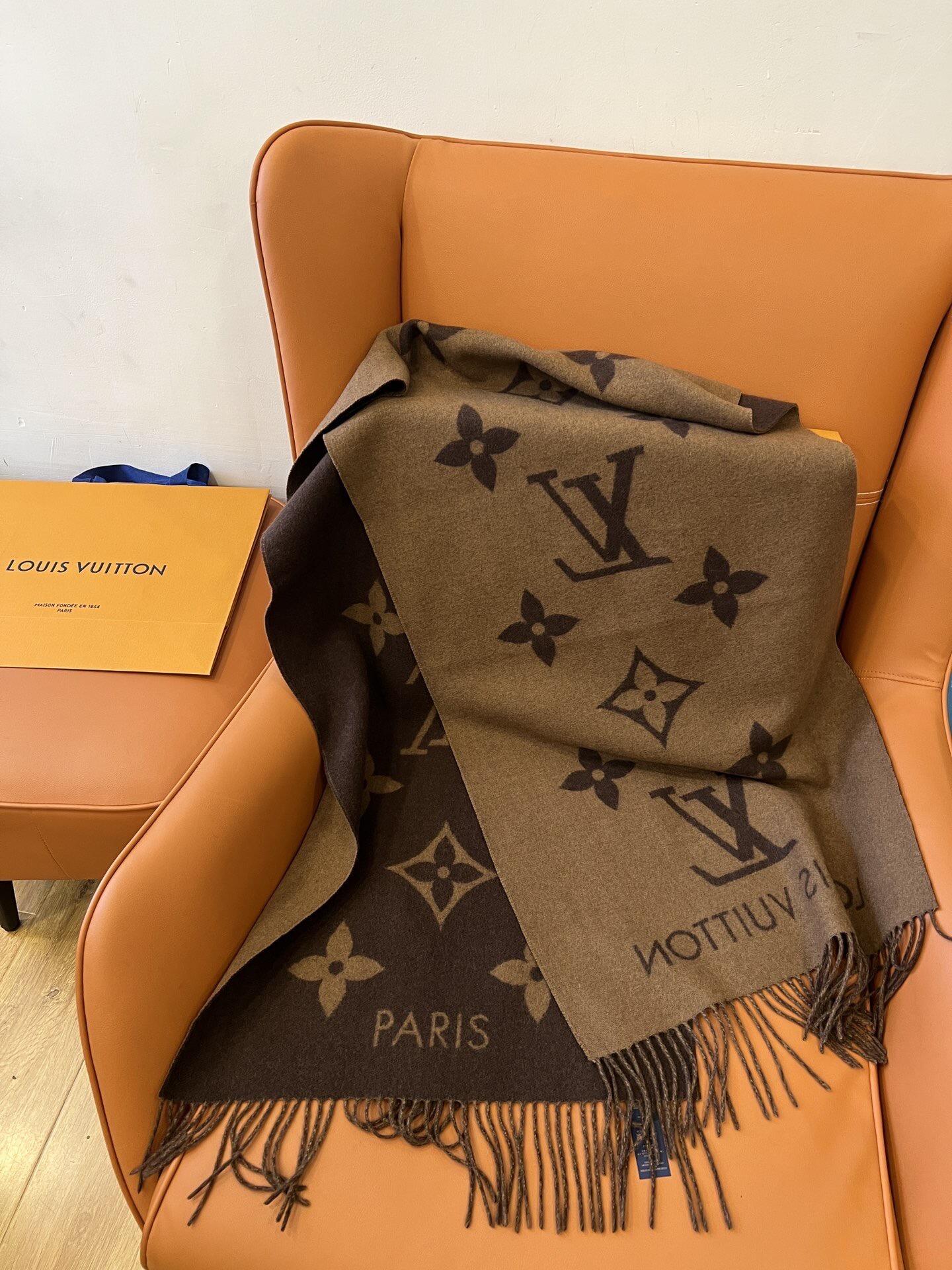 Brown tone full print texture knitted scarf, retro style gift box shawl